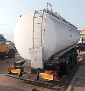 DAF Fuel Tanker - 36000L Aluminum