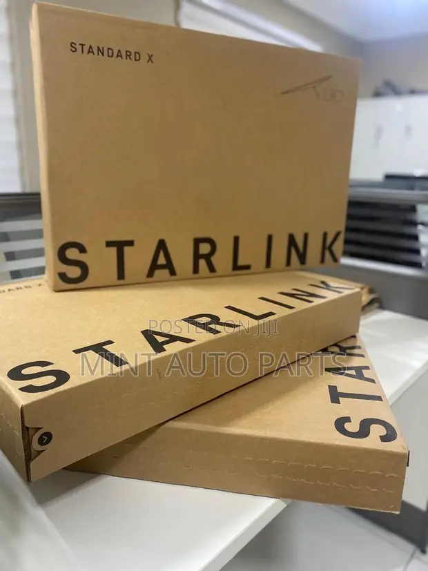 Starlink Hardware Gen 4 WiFi 6 Router - 1