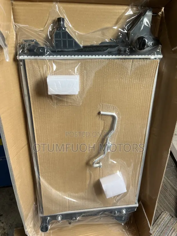 Hyundai Elantra Radiator (Water Tank) - Brand New - 1