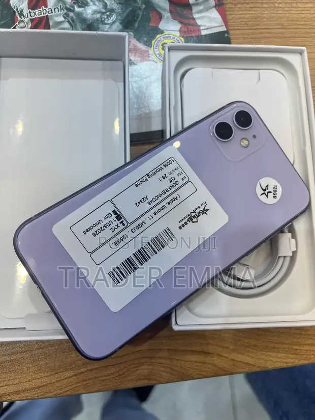 Apple iPhone 11 128GB Purple - 1