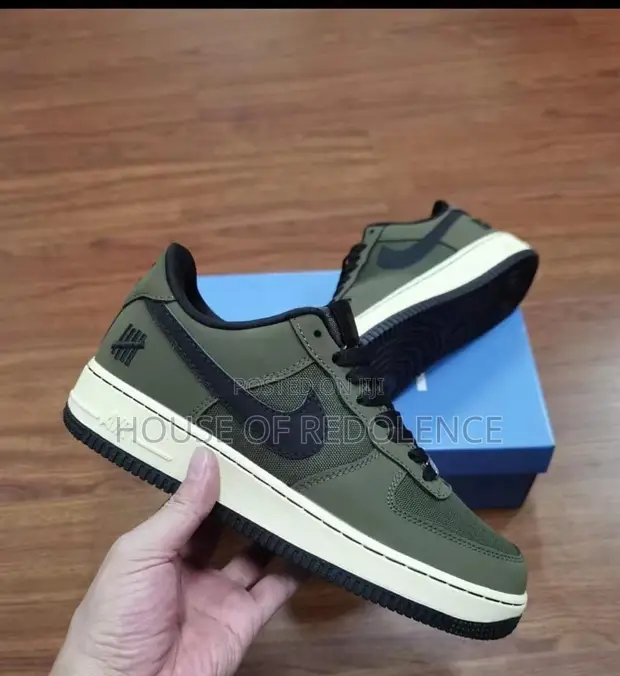 Nike Air Force 1 Low SP Undefeated Ballistic Dunk vs. AF1 Sneakers - 1