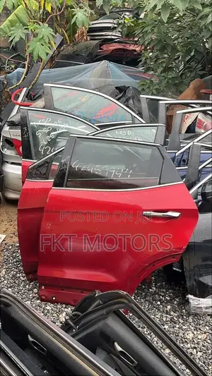 Hyundai Santa Fe Doors Set (2016-2019)