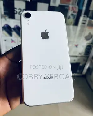 Apple iPhone XR 128GB White