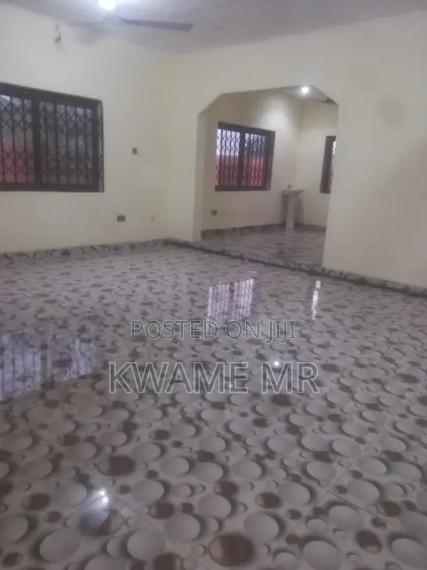3 Bedroom House for Rent in Oyibi, Accra - 1