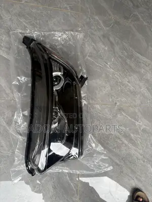 Honda CR-V Headlight - 2017-2022