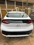 Hyundai Ioniq Limited Hybrid 2017 White - 3