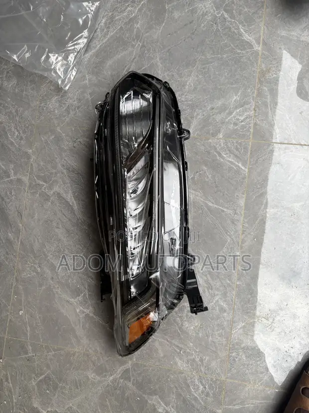 Honda Accord Headlight (2018-2022) - 1