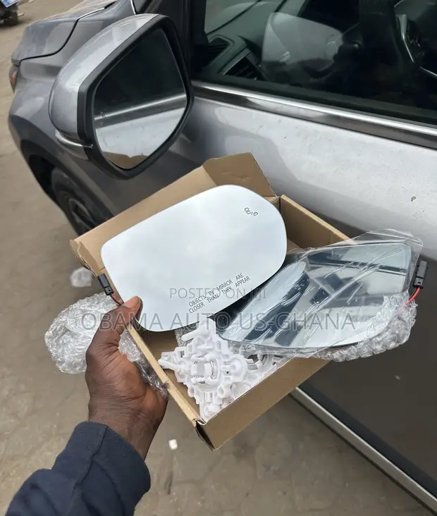 Honda CR-V OEM Side Mirror Glass (2017-2022) - 1