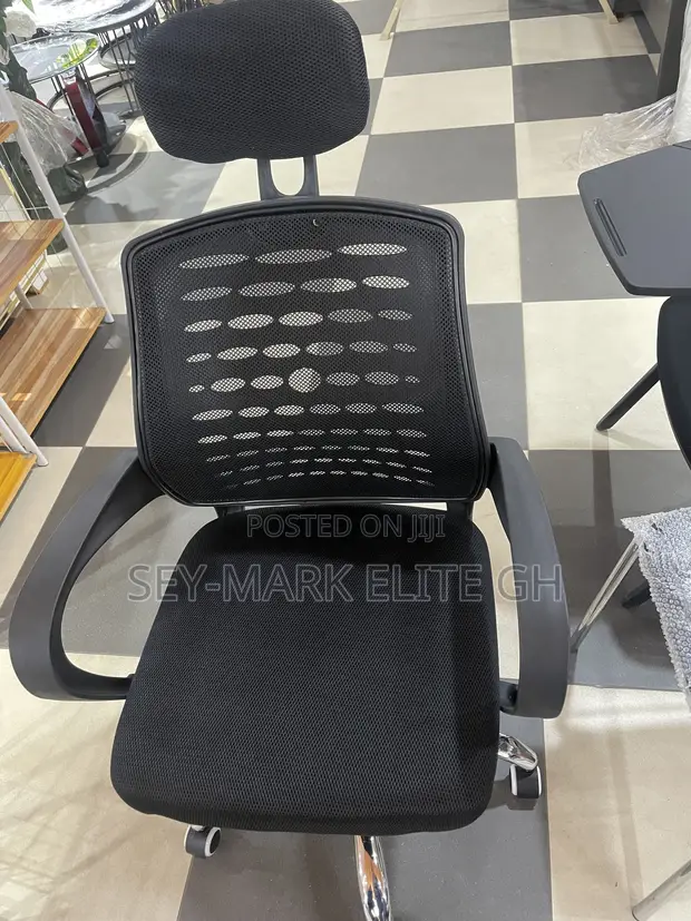 Ergonomic Swivel Office Chair - Black Mesh - 1