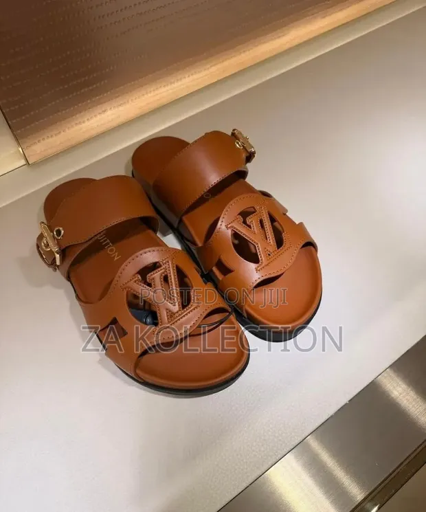 Ladies Quality Fashionable Slippers - 1