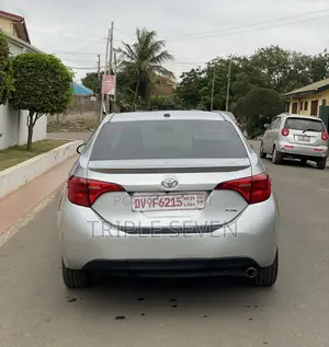 Toyota Corolla XSE 2019 Silver