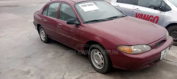 1996 Ford Escort Red - 1