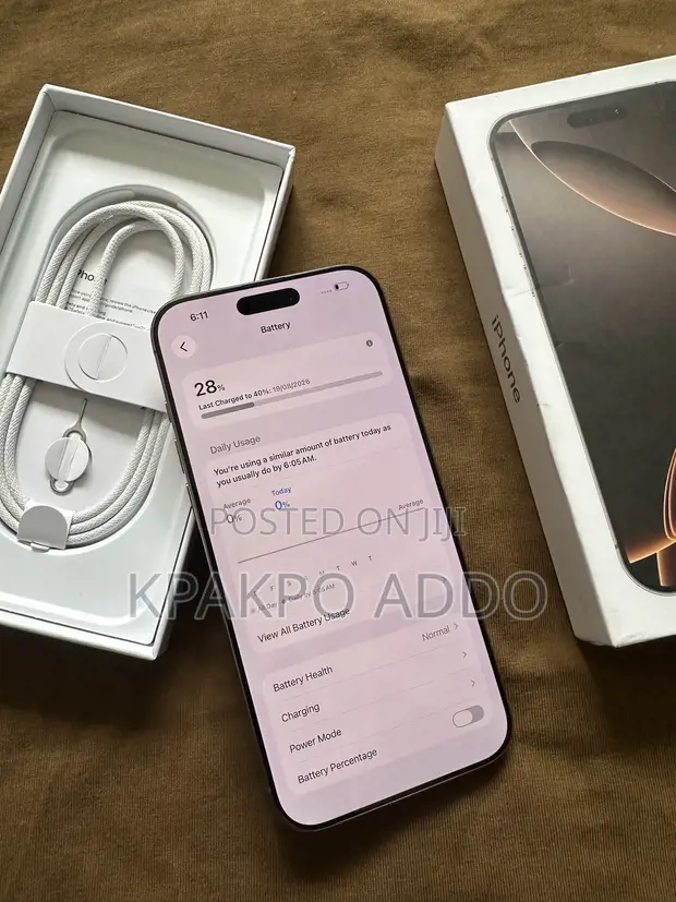Apple iPhone 16 Pro Max 256GB Gold - 1