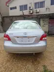 Toyota Belta 2010 Silver - 3