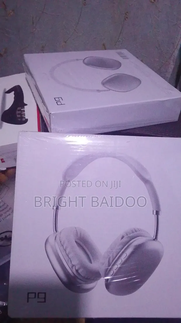 P9 Wireless Over-Ear Headphones - 1