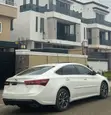 2017 Toyota Avalon XLE Sedan FWD - 5