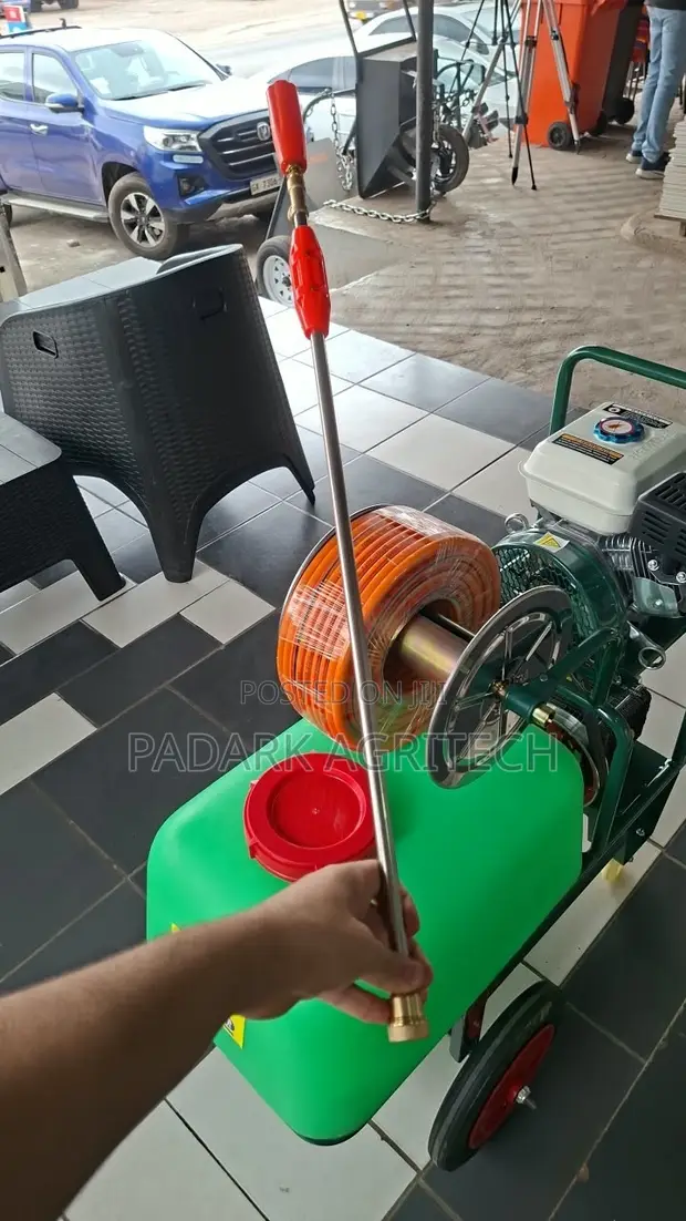 100L Motorized Boom Sprayer - 1
