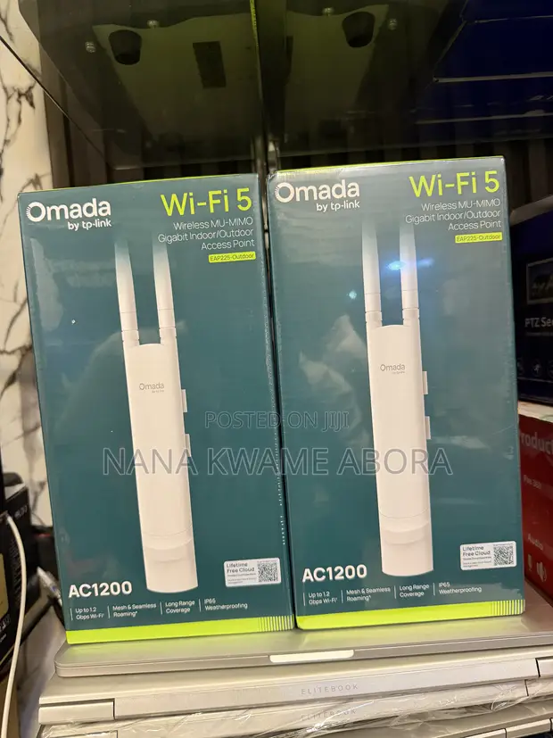 TP-Link Omada EAP225 Outdoor Access Point (1200Mbps, 200m Range) - 1