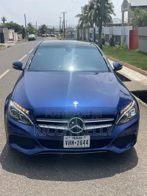 2018 Mercedes-Benz C300 Base RWD Sedan