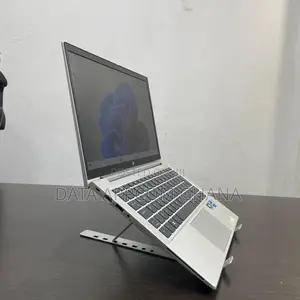 HP EliteBook 830 G8 Laptop - 8GB RAM, 256GB SSD, Core i5