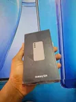 New Samsung Galaxy S24 128GB Graphite - 3