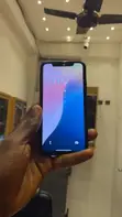 Apple iPhone XR 64GB Red - 4
