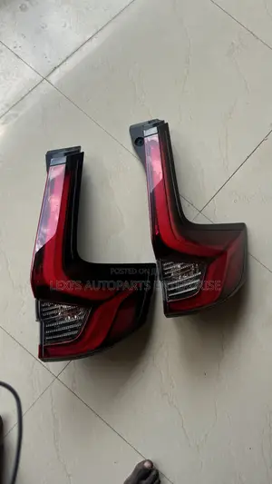 Honda CR-V 2023-2025 Tailgate