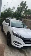 Hyundai Tucson SE AWD 2018 White - 2