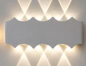 WL9012/8-6 White Wall Light
