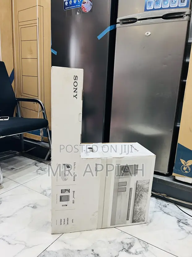 Brand New Sony HT-S20R 5.1 Channel Soundbar Home Cinema Black - 1