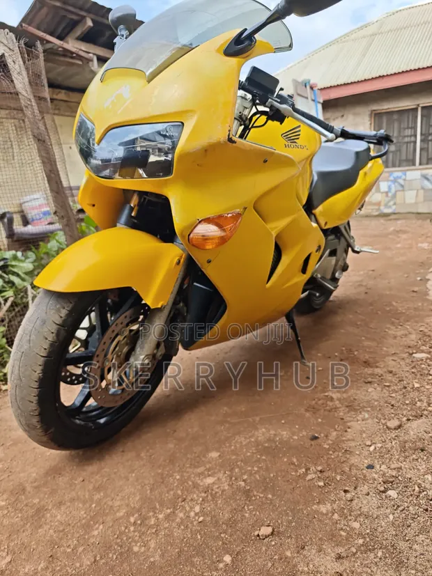 Honda VFR 800 2010 - 1