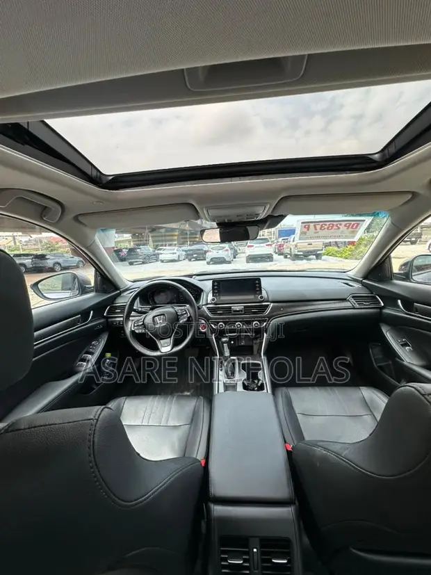 Honda Accord Touring 2019 - 1