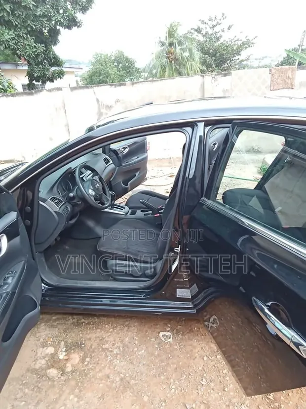Nissan Sentra SV 2016 Black - 1