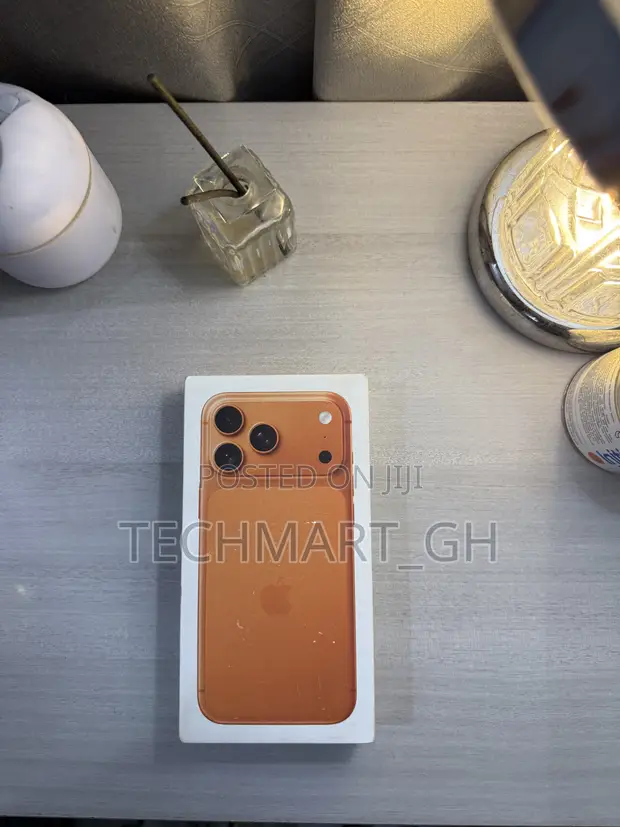 New Apple iPhone 17 Pro 256GB Orange - 1