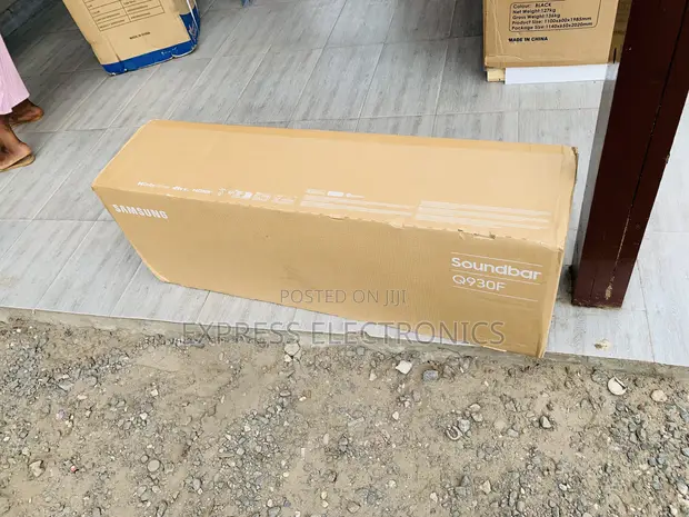 Samsung Q-Series Soundbar HW-Q930F with Subwoofer & Rear Speakers - 1