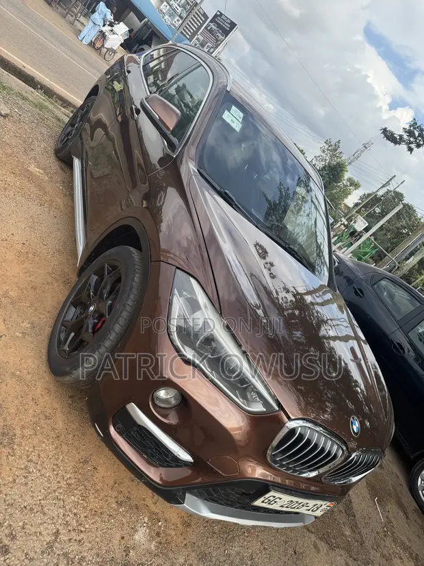 BMW X1 2017 Brown - 1