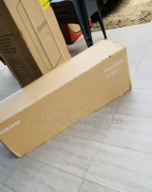 Brand New Samsung Q930F 9.1.4ch Q-Series Soundbar with Subwoofer