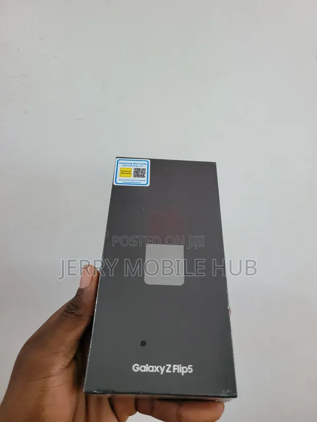 New Samsung Galaxy Z Flip 5 256GB - 1