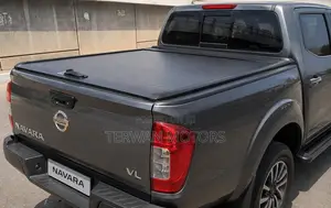 New Retractable Pickup Truck Bed Cover for Nissan Navara/Frontier