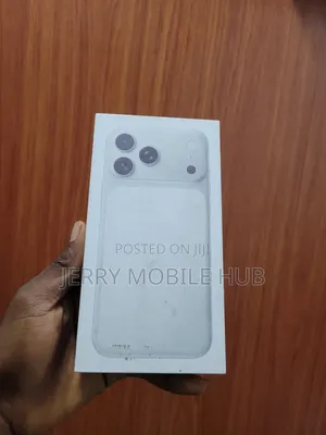 New Apple iPhone XS Max 256GB Silver