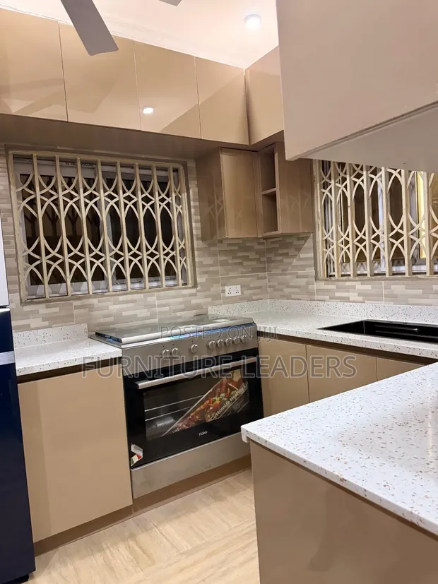 Wood-Mode U-Shape Kitchen Cabinet - High Gloss - 1