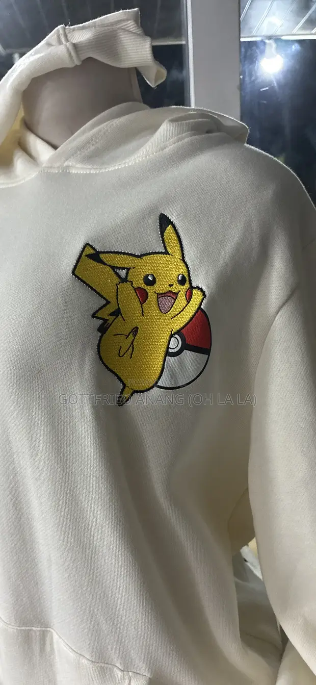 Pikachu Sweat Top - Size 18 (Medium) - 1