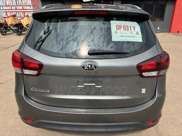 Kia Carens 2018 Black - 1