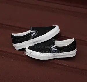 Classic Black Canvas Vans Slip-On Sneakers