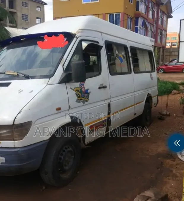 Mercedes-Benz Sprinter 2010 White - 1
