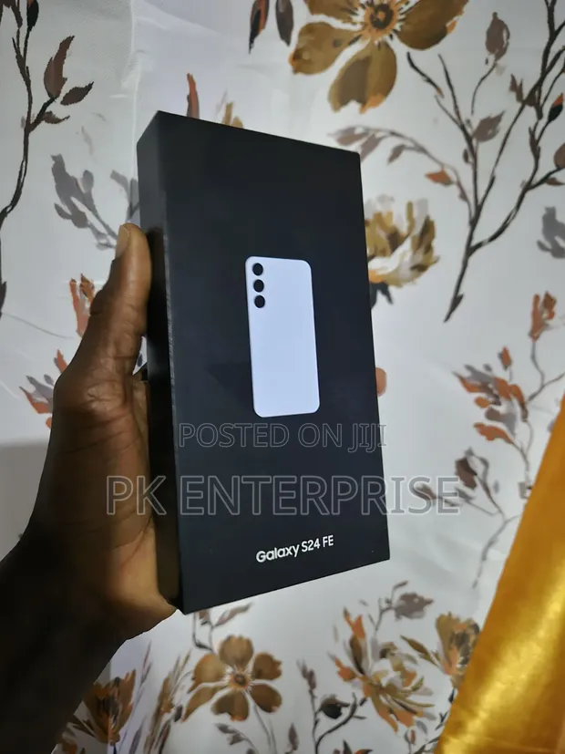 New Samsung Galaxy S24 FE 128GB - 1