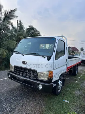 Kia K2700 Truck (2.5 Ton)