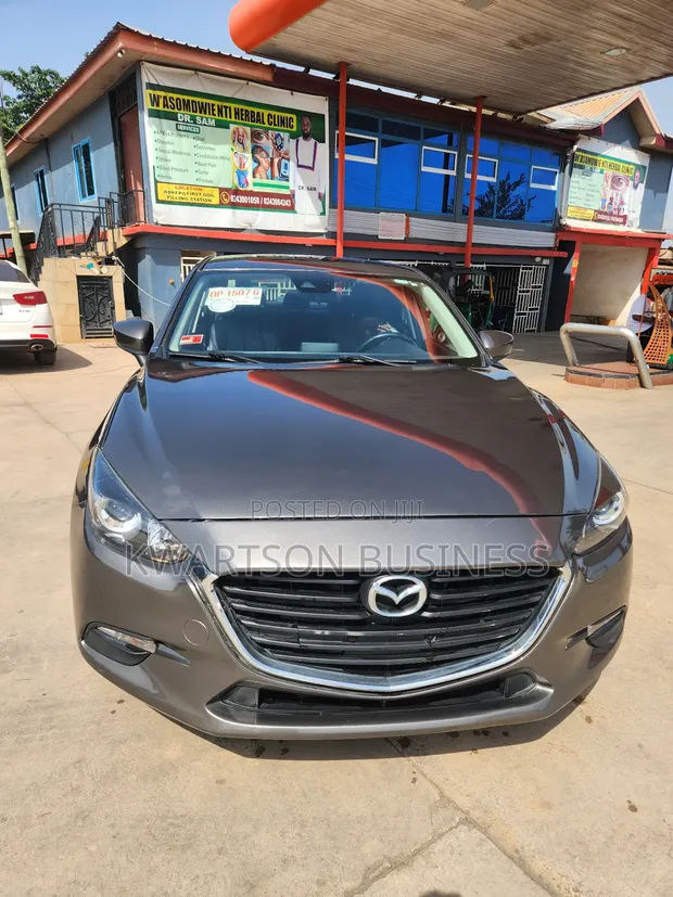 Mazda 3 2017 Gray - 1