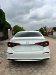 Honda Civic 2024 White - 3