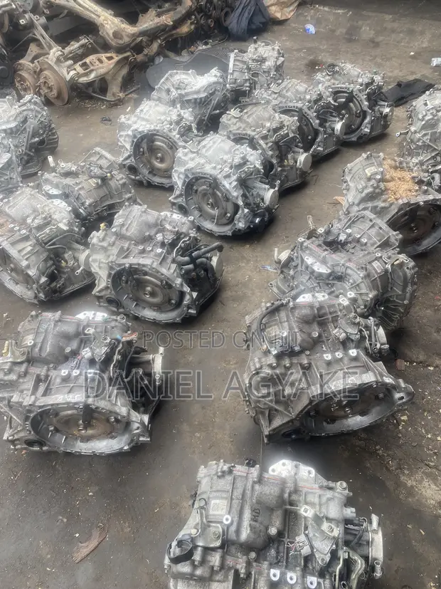 Toyota Corolla Gearbox (14-20) - 12 Pins - 1